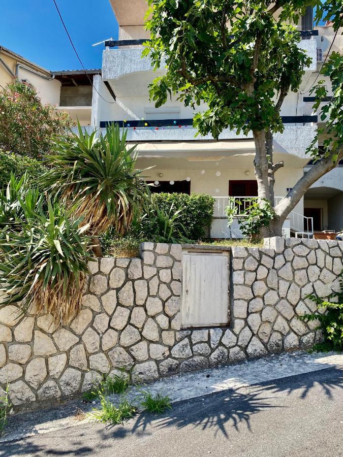Modern Couples Coastal Getaway Mm Apartment Crikvenica Bagian luar foto