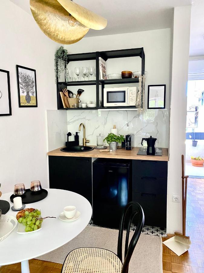 Modern Couples Coastal Getaway Mm Apartment Crikvenica Bagian luar foto